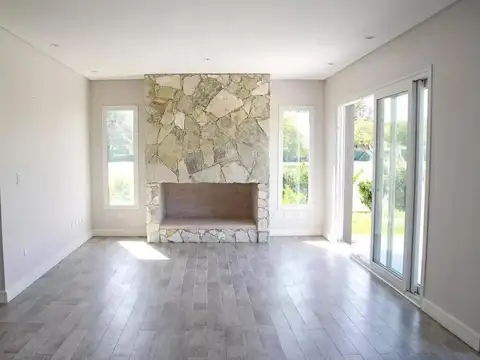 Casa 5 ambientes con 5 baños