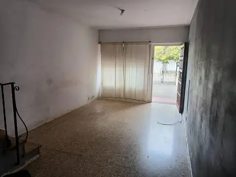 Depto Tipo Casa en Venta con 1 cochera
