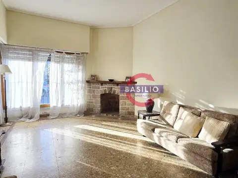 Casa en Venta en Olivos Uzal / Panamericana, USD 350.000