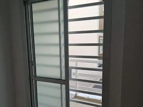 Departamento en Alquiler en Zumaran, $ 450.000