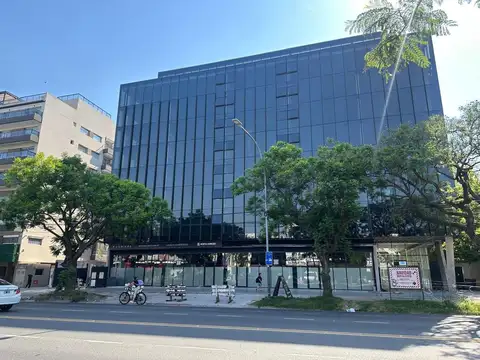 Oficina Monoambiente con 4 baños