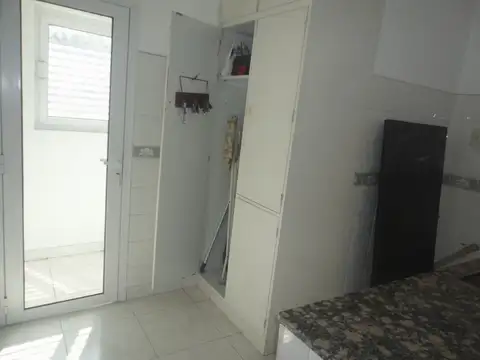 Casa 5 ambientes con 4 baños