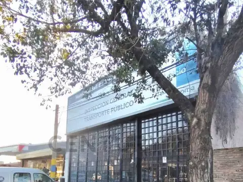 VENTA O ALQUILER  GALPON GRANADERO BAIGORRIA