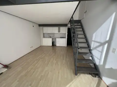 Oficina en Alquiler 25 años