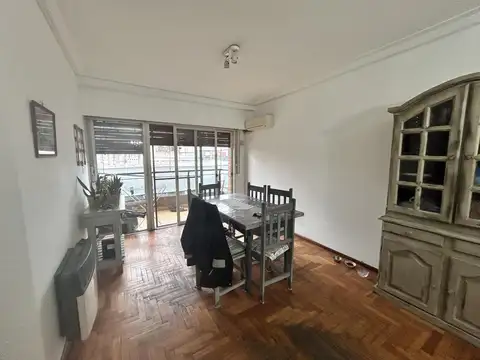 Departamento 4 ambientes con 2 baños