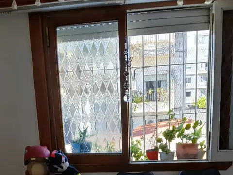 VIRGILIO 1300, Piso 1