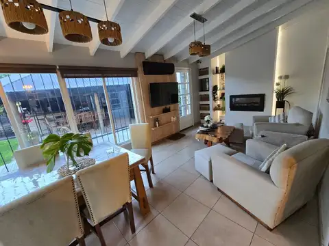 Casa en Venta de 3 dormitorios
