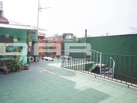 Casa De 2 Ambientes Con Patio Y Terraza - Rodó 5300