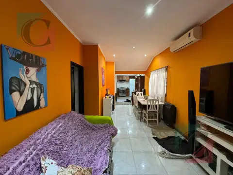 Depto Tipo Casa en Venta en Valentin Alsina, USD 115.000