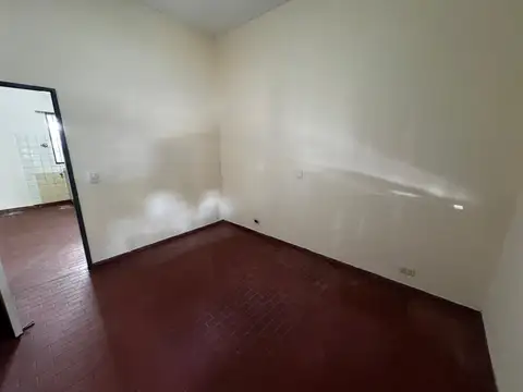 Depto Tipo Casa en Alquiler en Ituzaingo, $ 330.000