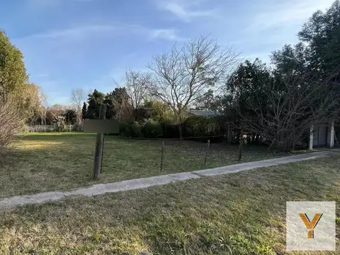Terreno en Venta 20  mts Fondo