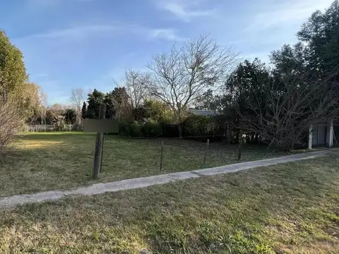 Terreno en Venta 20  mts Fondo