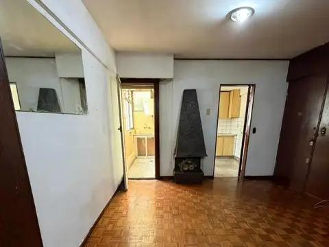 Mario Bravo 600, Piso 7