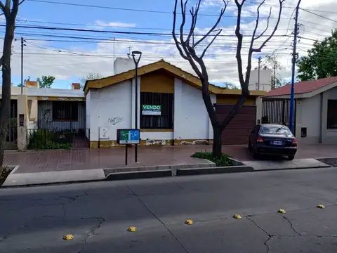 Venta Casa B° Amaro - Godoy Cruz