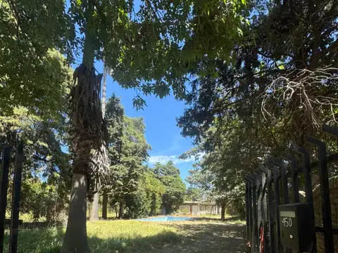 Casa en Venta con 15 cocheras