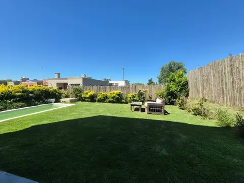 Casa 4 Ambientes VENTA Pilar Santa Emilia Pileta