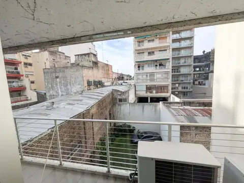 Oficina en alquiler en Nuñez con cochera fija descubierta