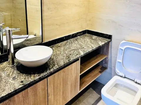 Departamento 5 ambientes con 2 baños