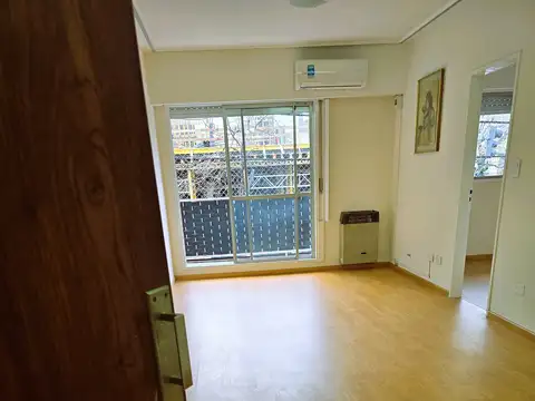 Humboldt 2300, Piso 1