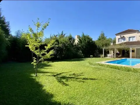 San Isidro Labrador Villanueva, Avenida Italia 5000