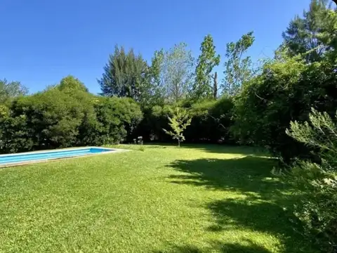 Casa 5 ambientes con 3 baños