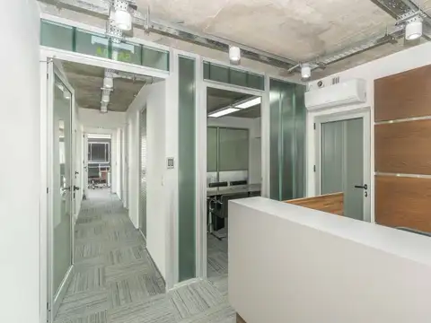 Oficina Monoambiente con 2 baños