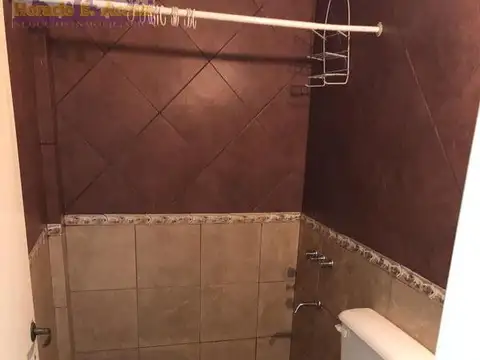 Depto Tipo Casa 2 ambientes con 1 baño