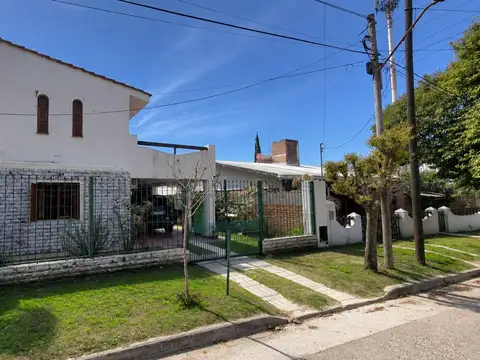 Casa a la venta en Bialet Massé. (C484)