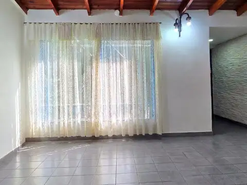 Depto Tipo Casa en Venta de 3 ambientes
