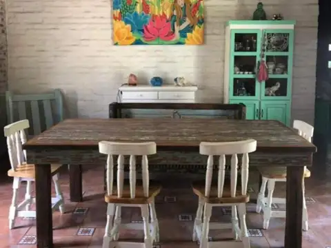 Casa 3 ambientes con 2 baños