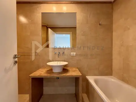 Departamento en Alquiler con 1 cochera