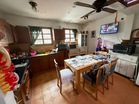 Depto Tipo Casa en Venta en Chacarita, USD 180.000