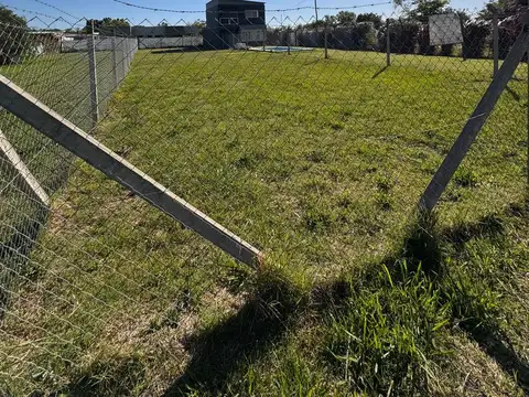Terreno en Venta 27  mts Fondo
