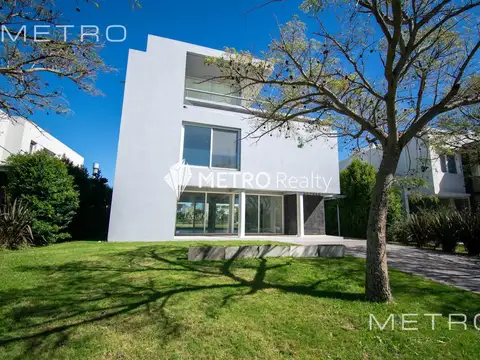 Venta Casa Nordelta Los Lagos 7 ambientes