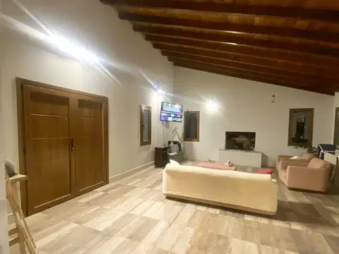 Casa en Alquiler en Dina Huapi, $ 1.650.000