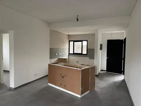 Casa 3 ambientes con 1 baño