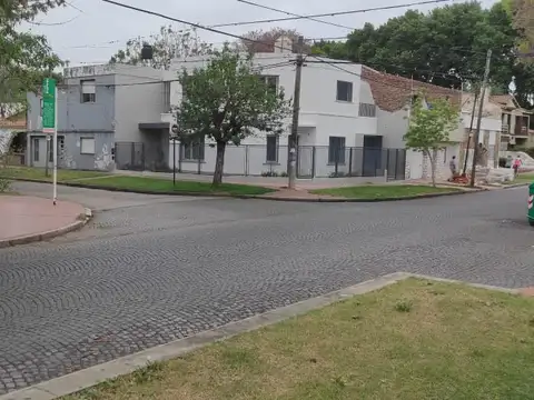 Local en Alquiler en Alberdi, $ 700.000