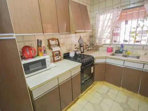 Depto Tipo Casa 4 ambientes con 1 baño