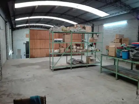 Casa 2 ambientes con 1 baño