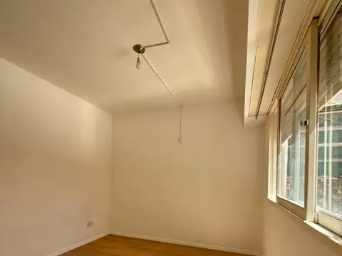 9 De Julio 2400, Piso 01