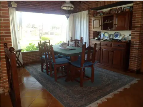 Casa en Venta con 1 cochera