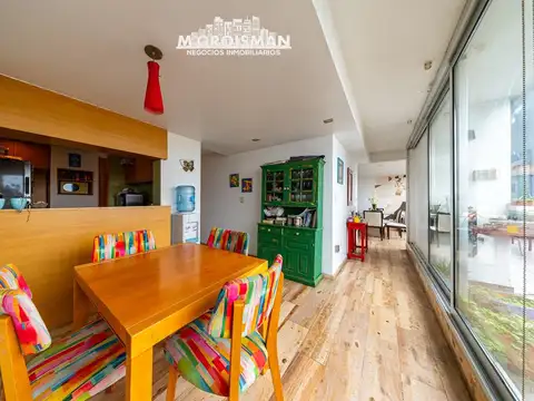 Departamento en Venta con 2 cocheras