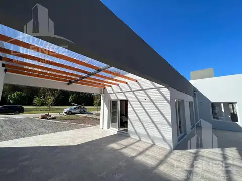 Casa en Alquiler en Countries y Barrios Cerrados en la Plata, $ 700.000