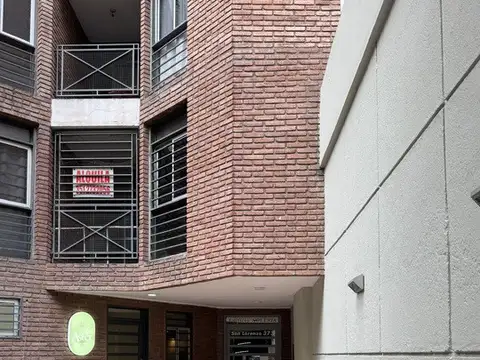 San Lorenzo 373 , Piso 5