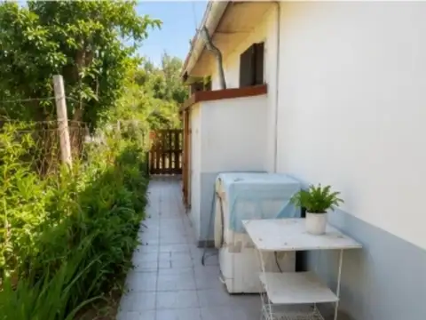 Casa 4 ambientes con 1 baño