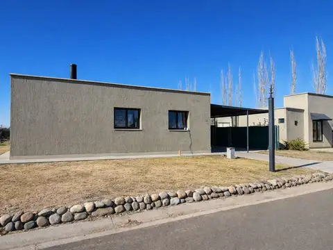 CASA ALBA DE TANQAY RUSSELL MAIPU MENDOZA