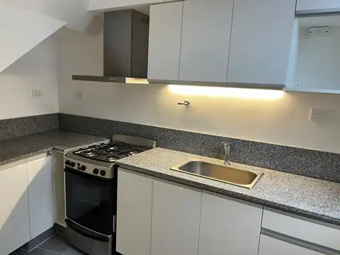 Lindisimo Semipiso con terraza , deck y parrilla