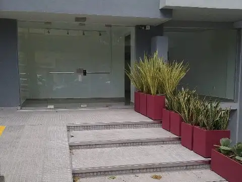 San Martín 400, Piso 1