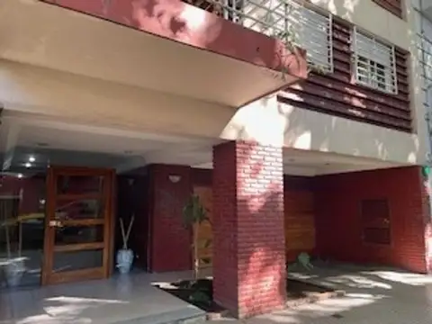 Manzoni 100 , Piso 2