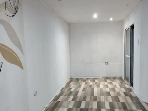 Dto casa c/Cochera Doble y  Local Indep. en Echesortu | Listo para vivir (lum/cortinas)